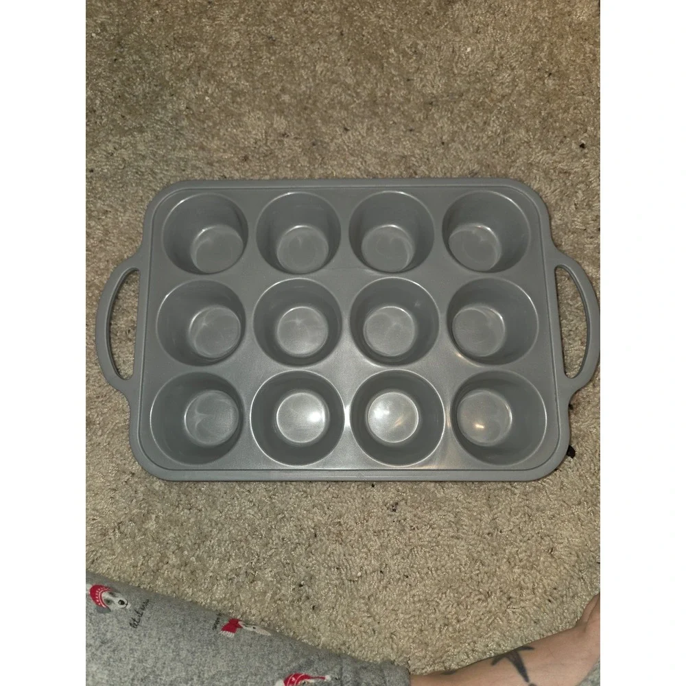 Gray Silicone Muffin Pan 12 Cup Non-Stick Baking Tray with Handles